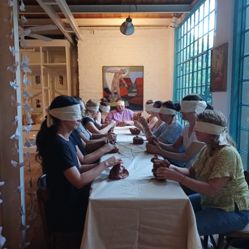 Taller de barro a ojos vendados 19 de Octubre
